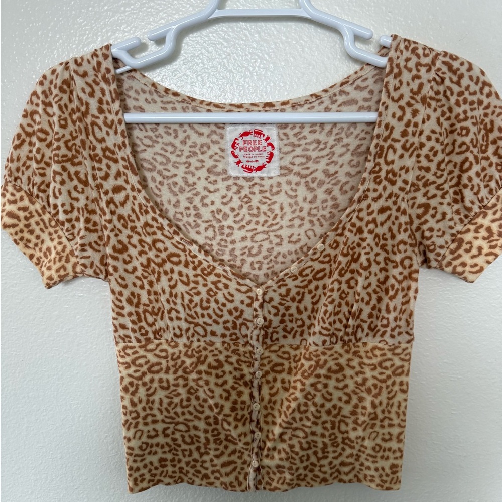 Free People Made In Macu Womens Button Up Top Leopard Print Size Medium Cotton